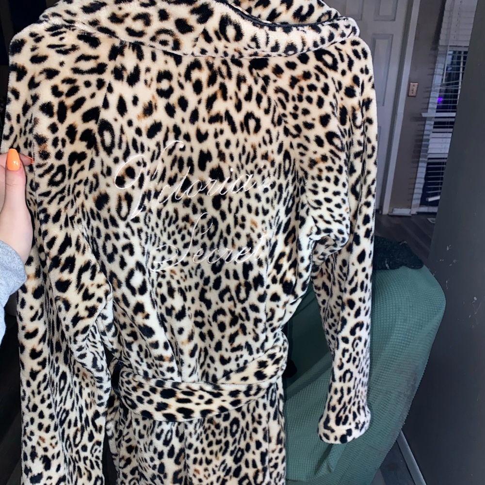Victoria’s Secret Robe